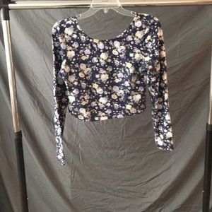 Long Sleeve Floral Crop Top